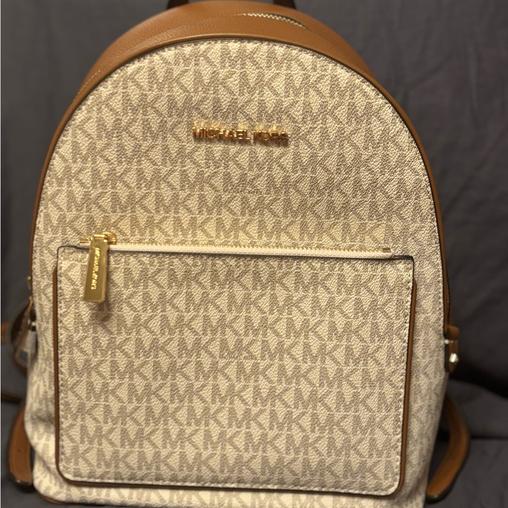 NWT Michael Kors Adina Vanilla Medium Backpack